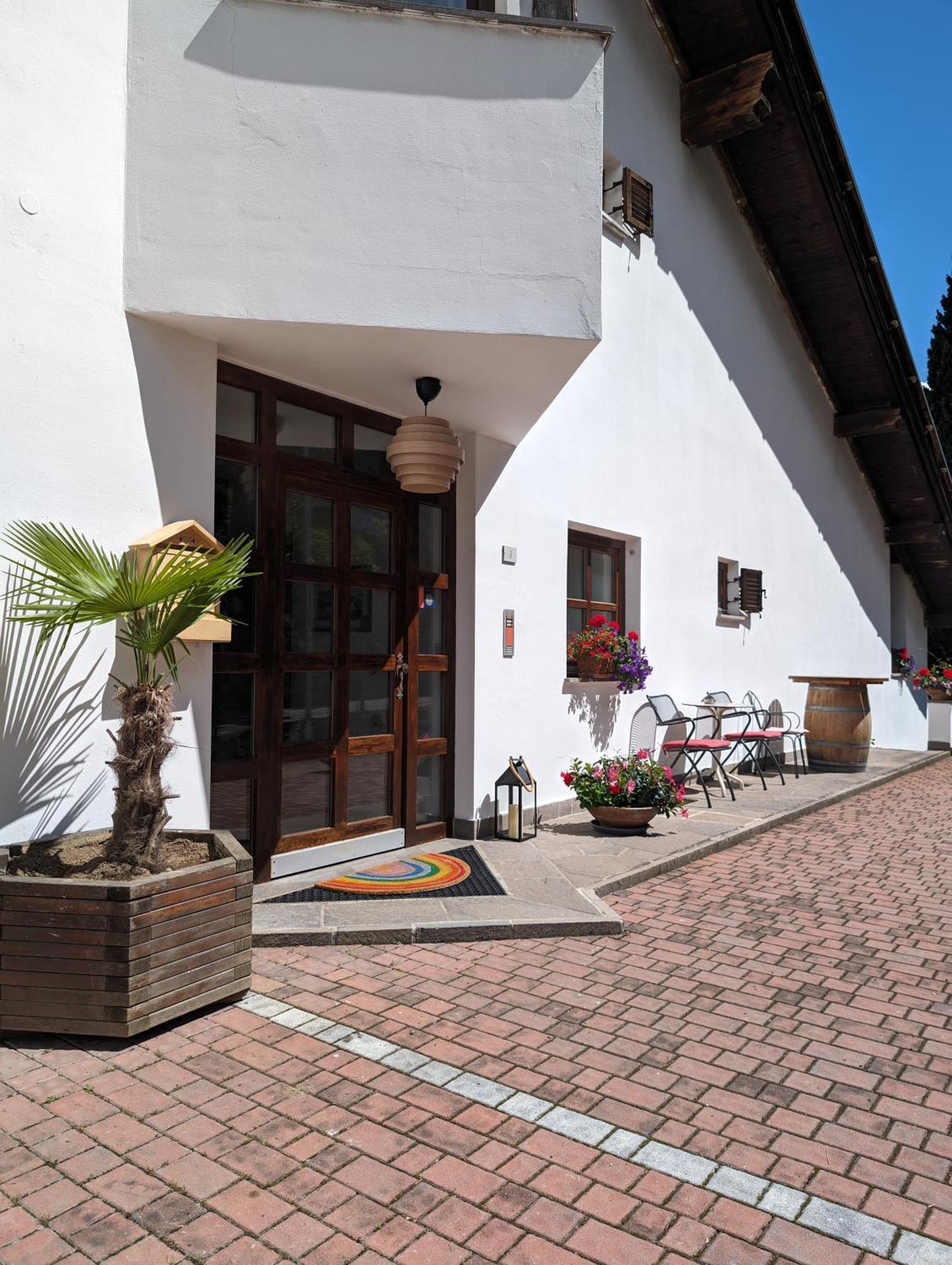 Garni Eden Bed & Breakfast Marlengo Dış mekan fotoğraf