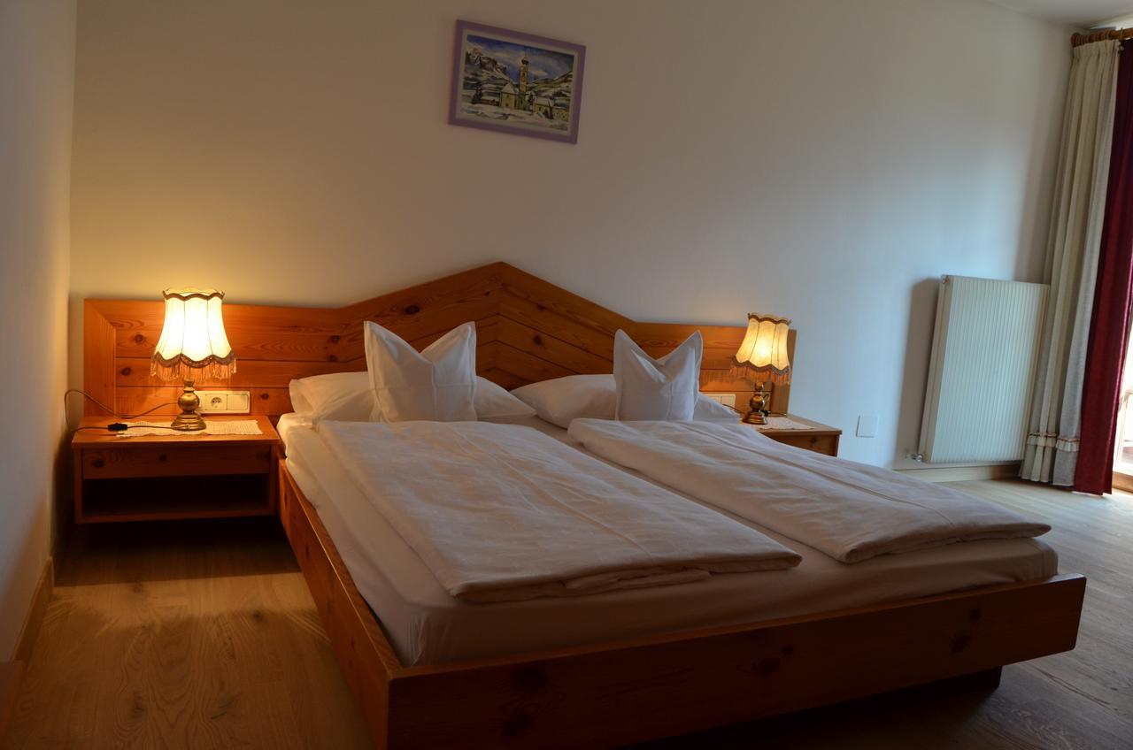 Garni Eden Bed & Breakfast Marlengo Dış mekan fotoğraf